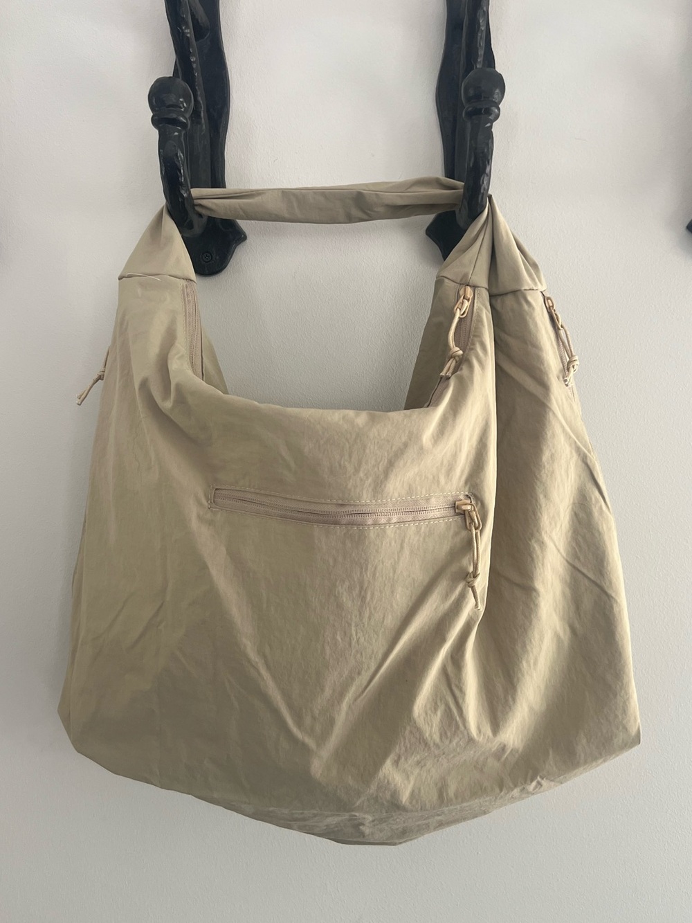 Lightweight and Spacious Crossbody Crescent Bag NEW